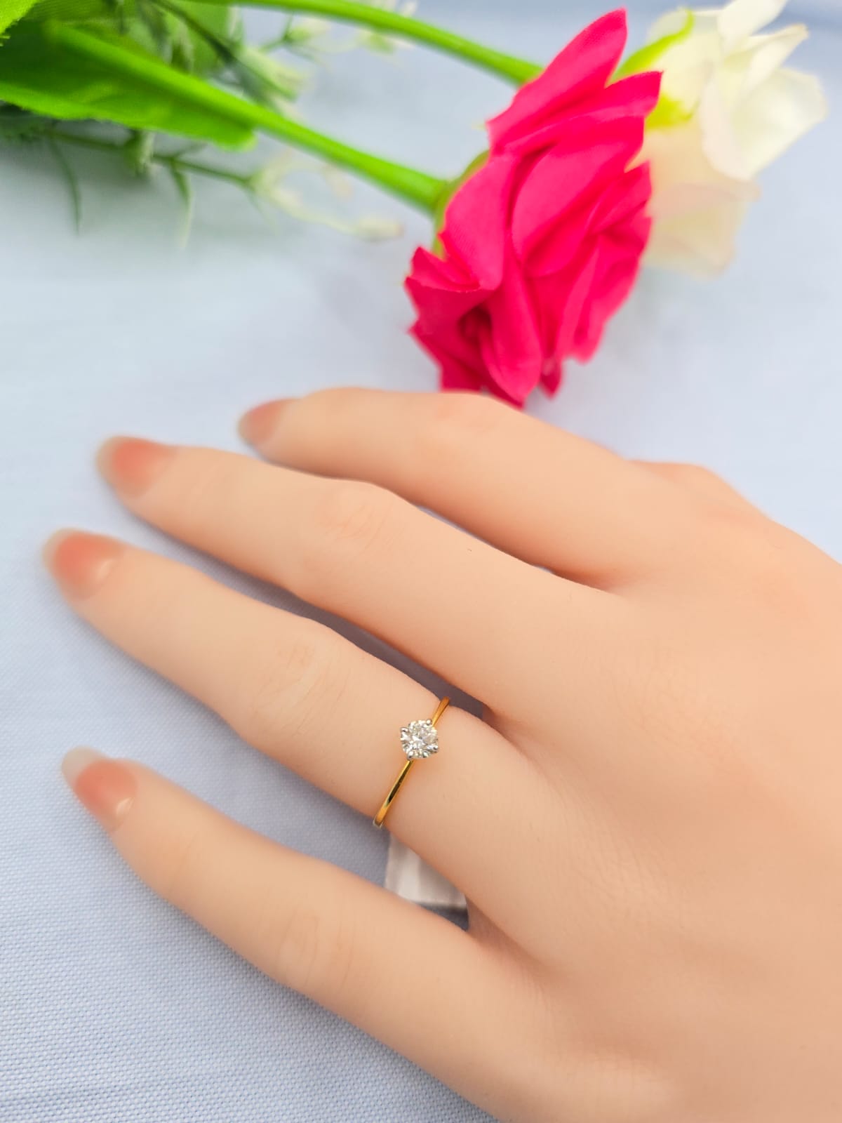 DIAMOND RING