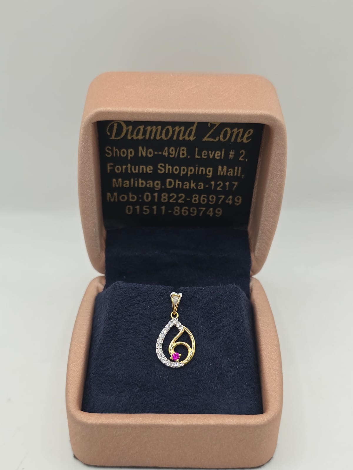 DIAMOND LOCKET