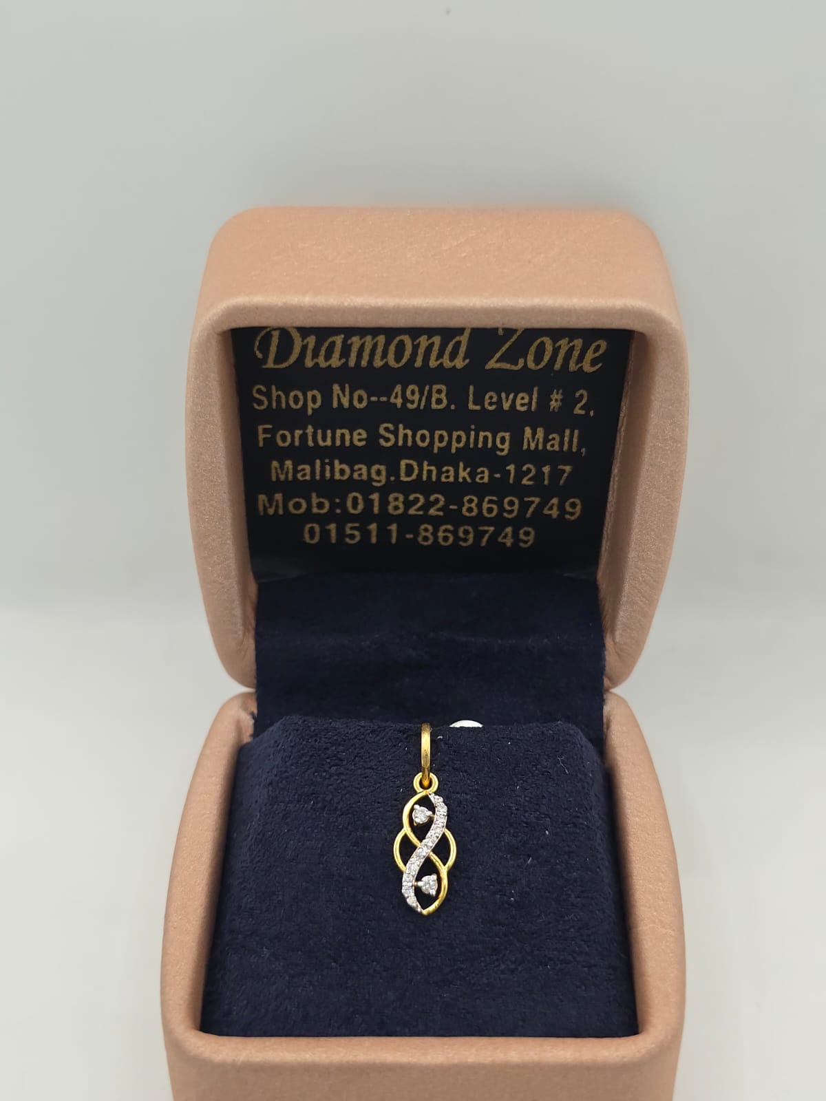 DIAMOND LOCKET