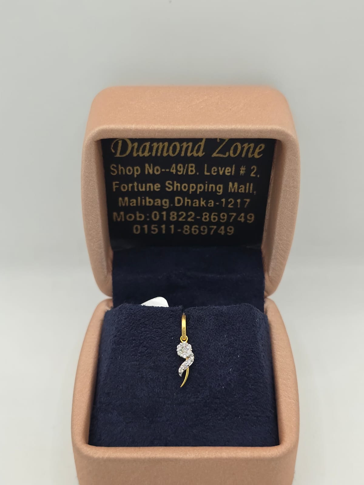 DIAMOND LOCKET