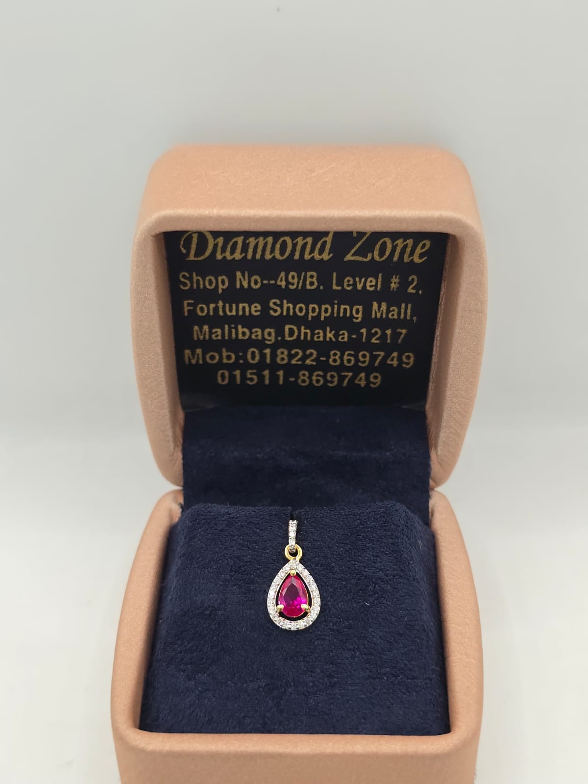 DIAMOND LOCKET