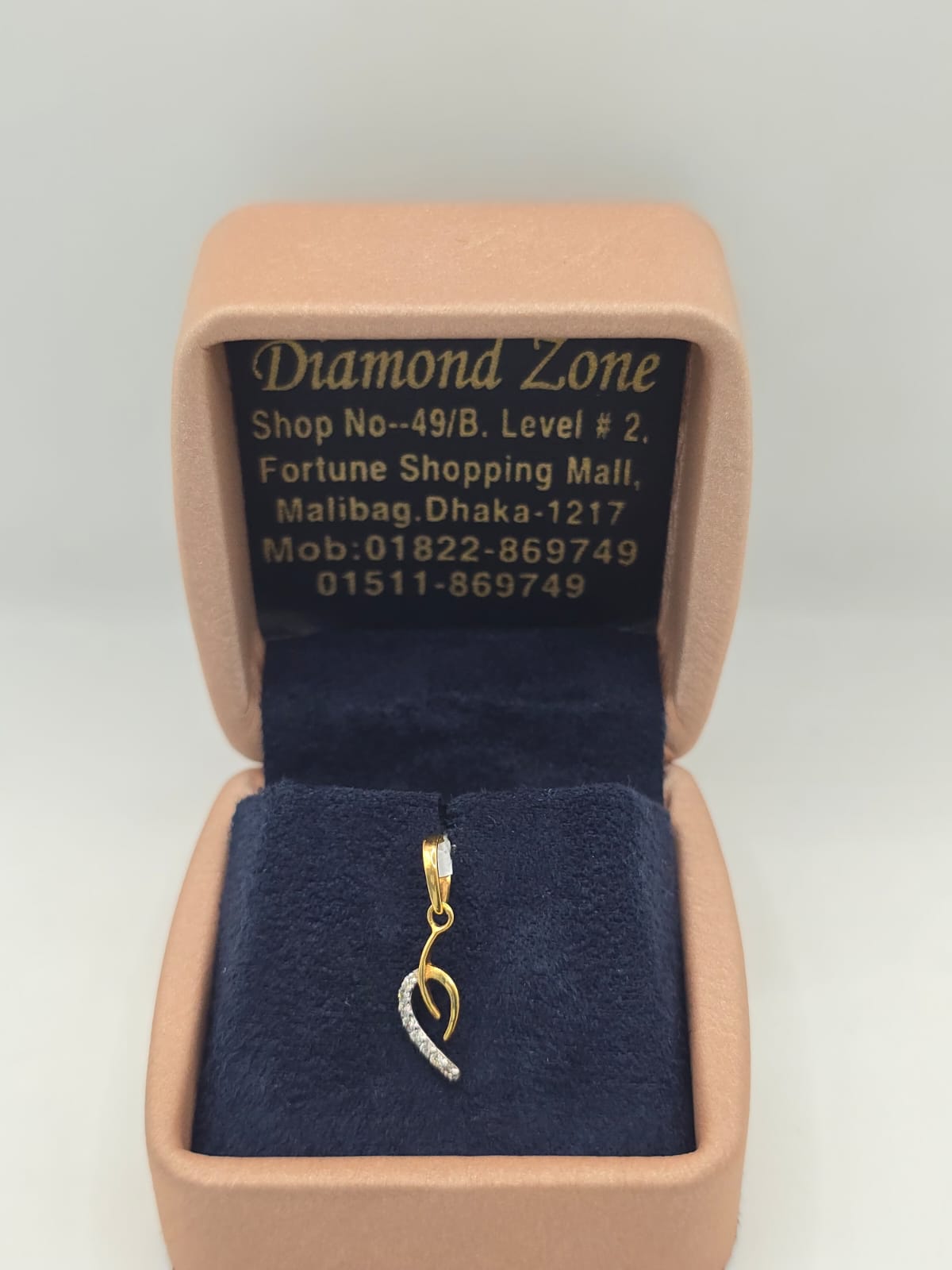 DIAMOND LOCKET