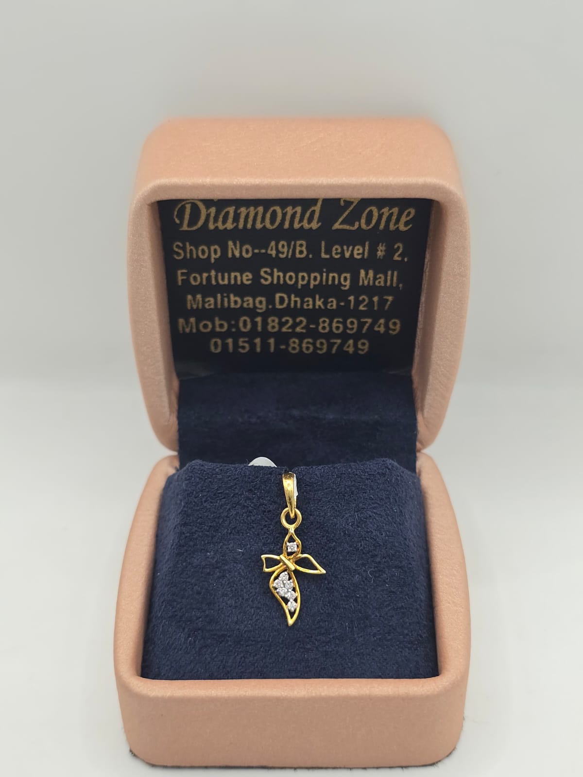 DIAMOND LOCKET