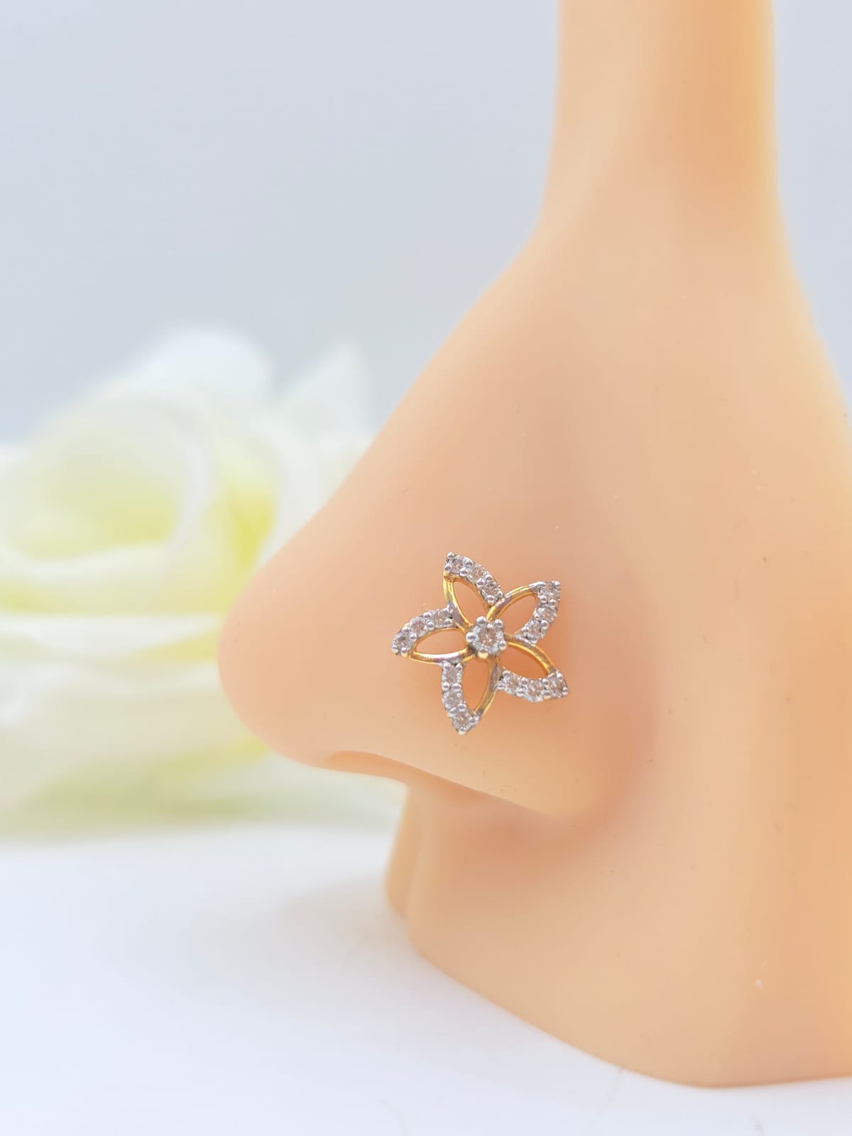 DIAMOND NOSEPIN